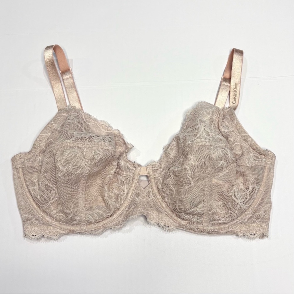 Calvin Klein 34DD Seductive Comfort Lace Full Coverage Underwire Bra